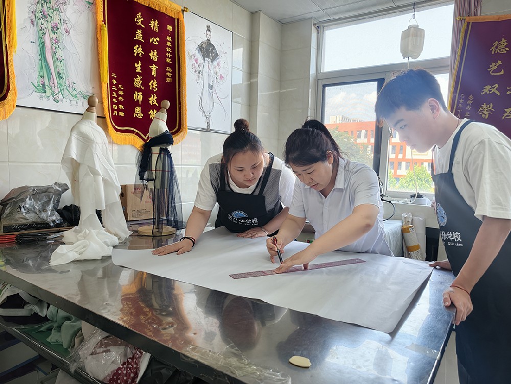 放下分数执念 接纳孩子天性 济宁美开乐呼吁广大家长：成长无统一模板，巧手匠心亦可安稳度日